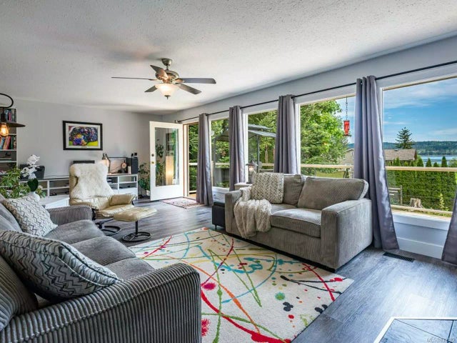 3 of 51 - 6622 Mystery Beach Rd, Fanny Bay, BC