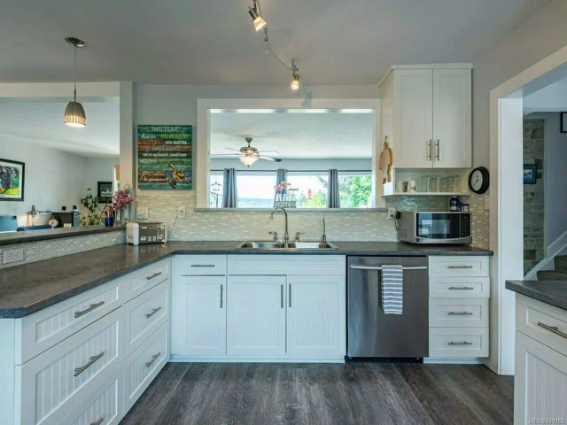 5 of 51 - 6622 Mystery Beach Rd, Fanny Bay, BC