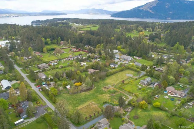 1 of 18 - 1084 Maple Rd, North Saanich, BC