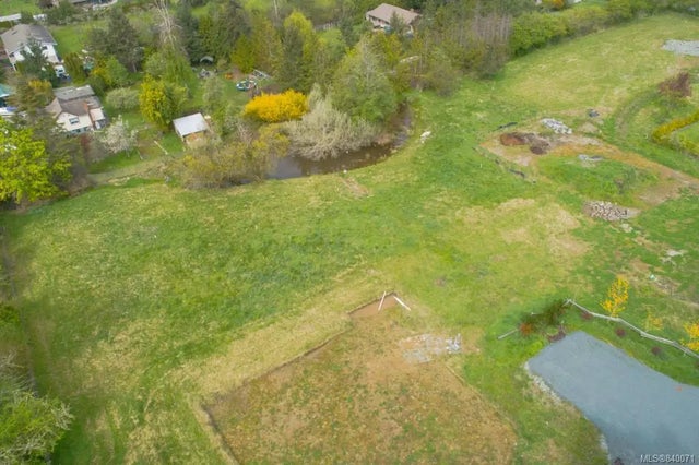 4 of 18 - 1084 Maple Rd, North Saanich, BC