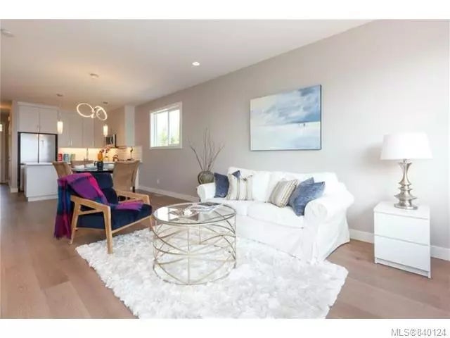 2 of 21 - 8043 Lindsay Pl, Crofton, BC