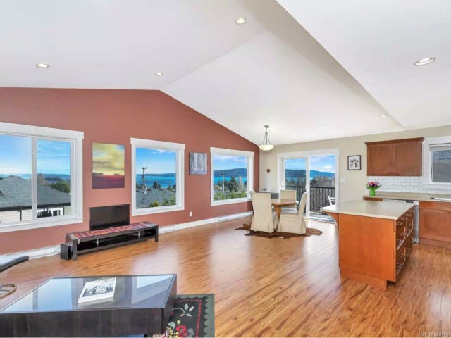 3 of 58 - 1584 Adelaide St 13, Crofton, BC