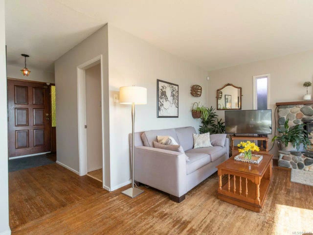 4 of 32 - 1522 Sherwood Dr, Nanaimo, BC
