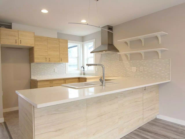 2 of 14 - 1711 Chaplin St 4, Crofton, BC