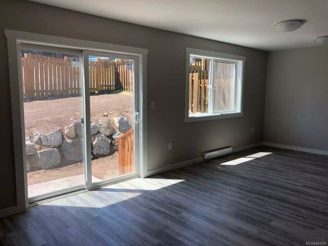 4 of 14 - 1711 Chaplin St 4, Crofton, BC