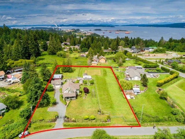 1 of 95 - 1559 Tatlo Rd W, Crofton, BC