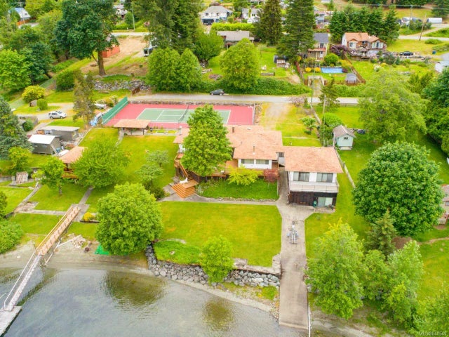 5 of 41 - 10072 Lakeshore Terr, Youbou, BC