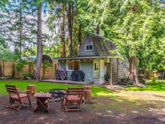 1 of 49 - 7685 Ships Point Rd, Fanny Bay, BC