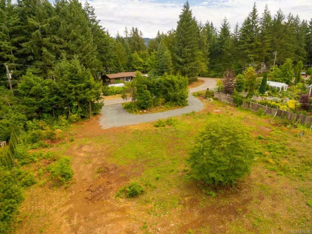 4 of 11 - 7671 Victor Lane, Fanny Bay, BC