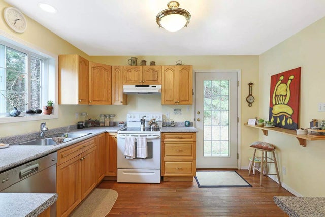 4 of 38 - 7646 Tozer Rd, Fanny Bay, BC