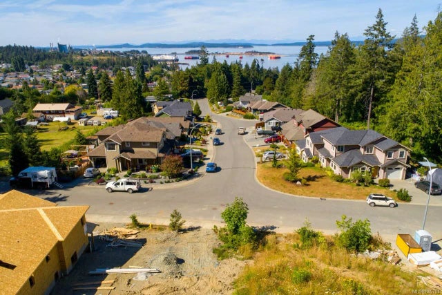 1 of 4 - 7944 Northview Dr, Crofton, BC