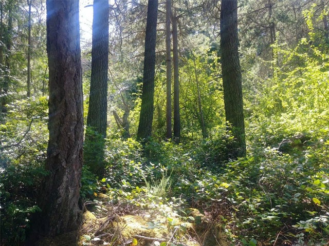 3 of 8 - Lt 77 Dunshire Dr, Gabriola Island, BC