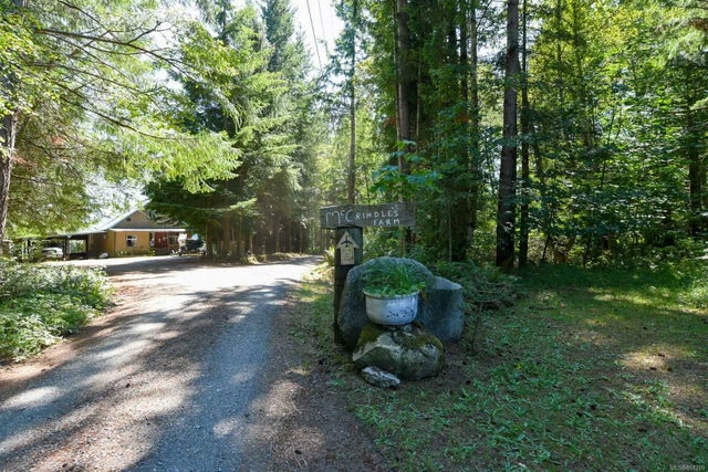 1 of 73 - 2656,2658 Gunter Rd, Merville, BC