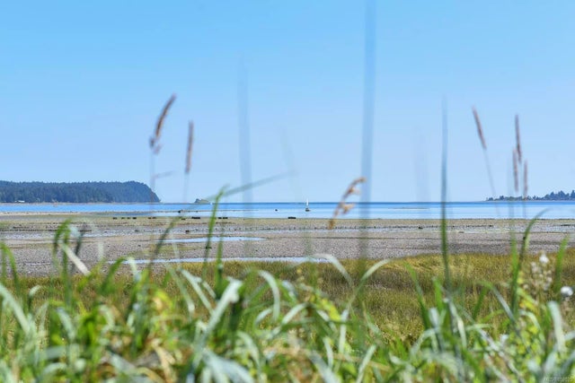 1 of 70 - 7914 White Duck Rd, Fanny Bay, BC