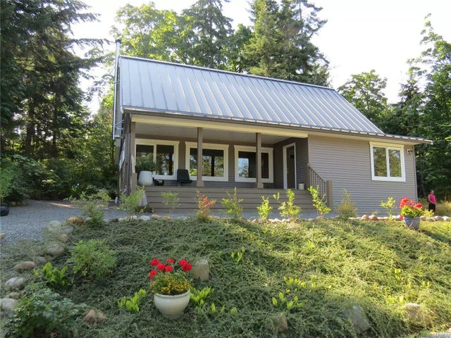 1 of 37 - 6531 Country Rd, Fanny Bay, BC