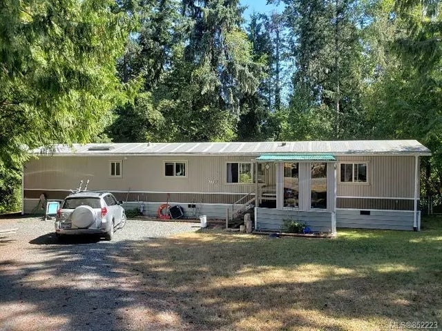 5 of 17 - 7700 Vivian Way, Fanny Bay, BC