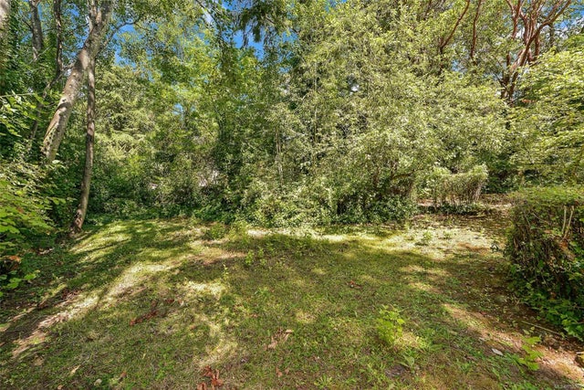 1 of 5 - Lot 2 Beaumont Ave, View Royal, BC