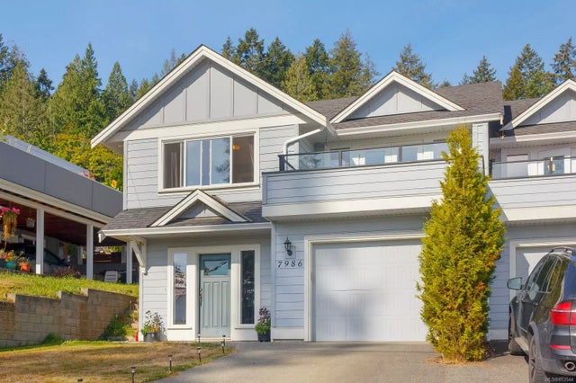 2 of 32 - 7986 Arthur St, Crofton, BC