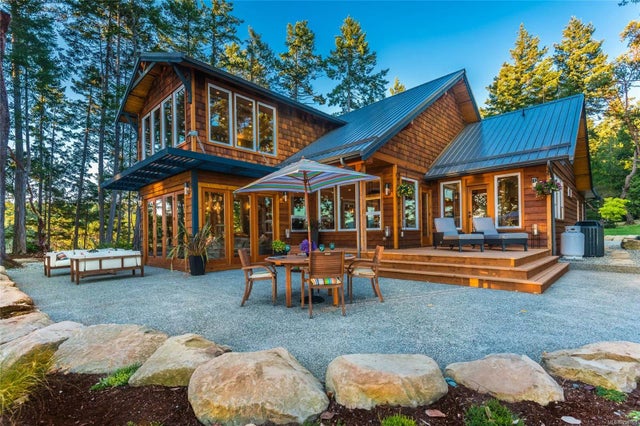 1 of 35 - 225 Ivory Way, Gabriola Island, BC