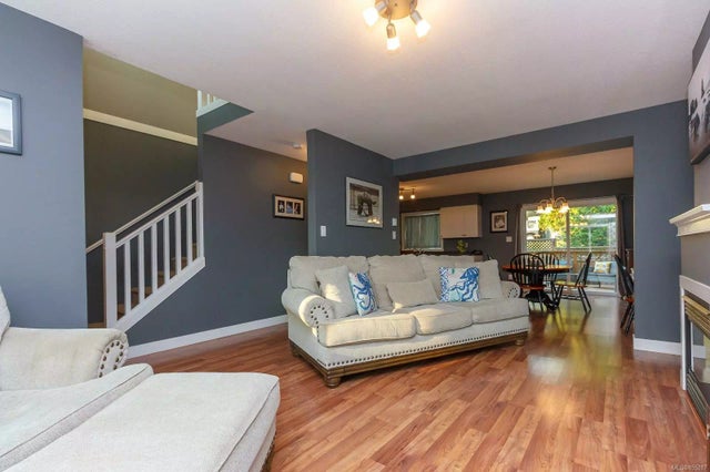 4 of 17 - 7976 Northview Dr, Crofton, BC