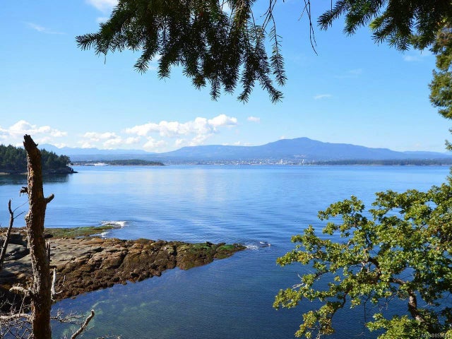 1 of 52 - 245 Ivory Way, Gabriola Island, BC