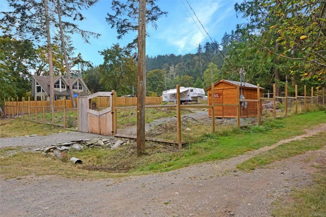 3 of 17 - Lt 165 Town-ho End, Gabriola Island, BC