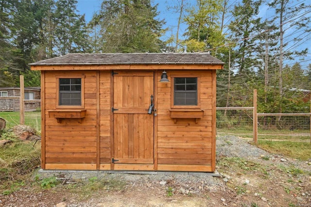 5 of 17 - Lt 165 Town-ho End, Gabriola Island, BC