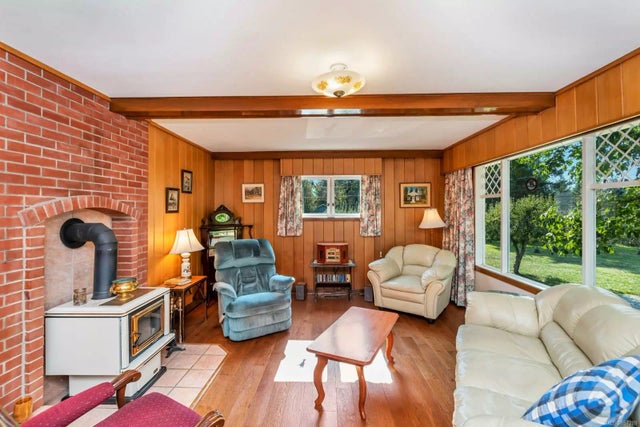 5 of 41 - 4441/4445 Telegraph Rd, Cowichan Bay, BC