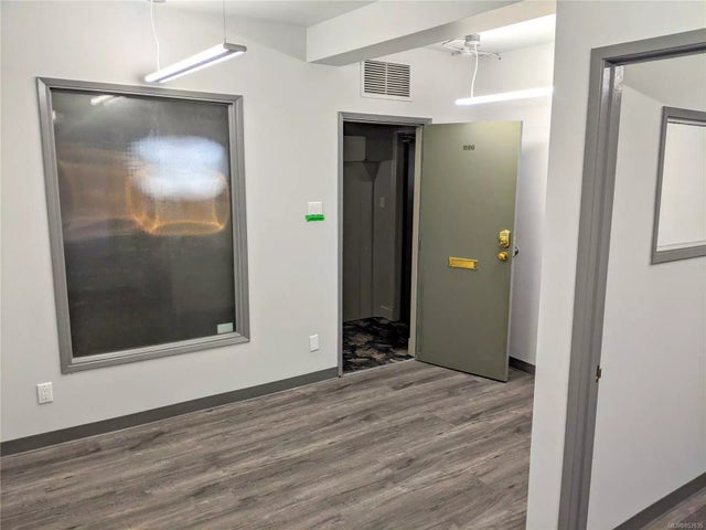 4 of 5 - 733 Johnson St 226, Victoria, BC