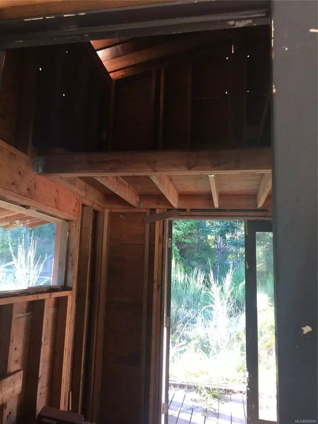 2 of 6 - Lot 5 South Rd, Gabriola Island, BC