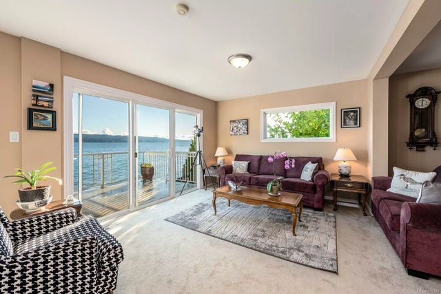 4 of 50 - 6684 Island Hwy S, Fanny Bay, BC