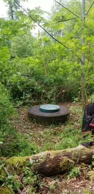 5 of 5 - 7970 Island Hwy S, Fanny Bay, BC