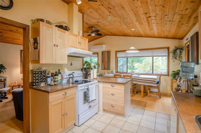 5 of 20 - 1790 Lackehaven Dr, Gabriola Island, BC