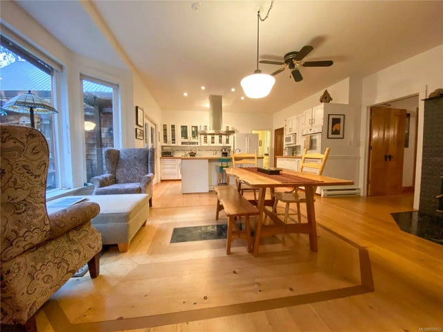 5 of 72 - 3065 Commodore Way, Gabriola Island, BC