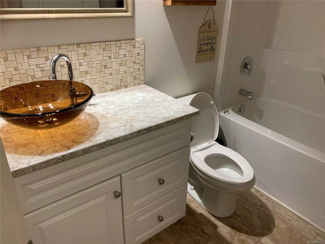 5 of 24 - 8149 Edmund St, Crofton, BC