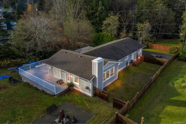 1 of 41 - 8011 Vye Rd, Crofton, BC