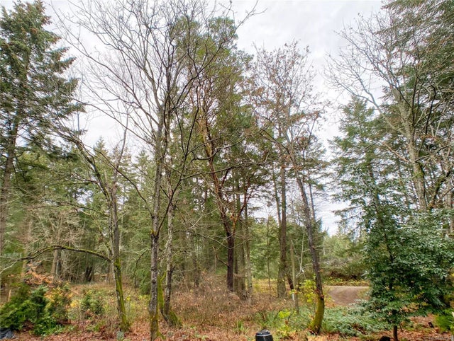 1 of 15 - 2455 Tyee Dr, Gabriola Island, BC