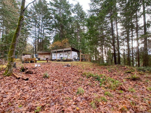 4 of 15 - 2455 Tyee Dr, Gabriola Island, BC