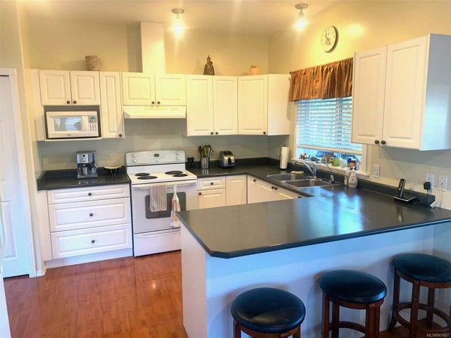 3 of 17 - 4605 Lincolnshire Pl, Cowichan Bay, BC