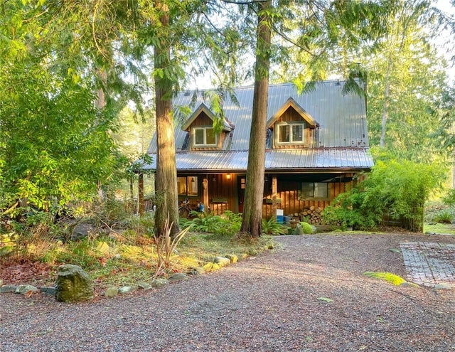 1 of 34 - 940 Canso Rd, Gabriola Island, BC