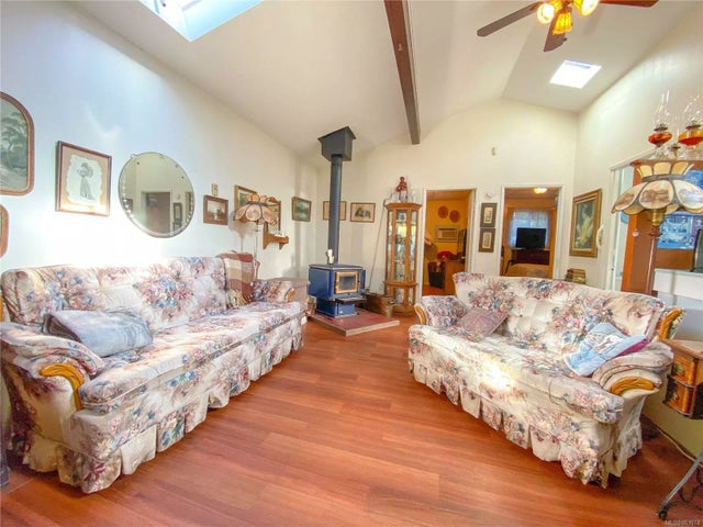 3 of 47 - 400 Spruce Ave, Gabriola Island, BC