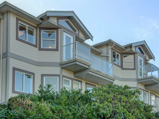 1 of 33 - 1700 Pritchard Rd 18, Cowichan Bay, BC