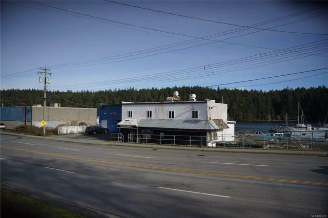 3 of 13 - 1340-1370 Stewart Ave, Nanaimo, BC