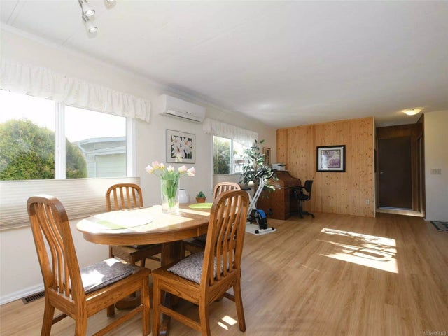 5 of 22 - 2023 Sunfield Cres, Sidney, BC