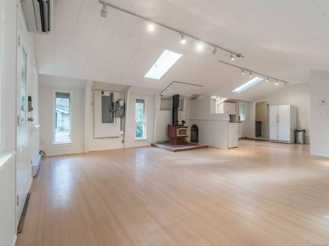 2 of 21 - 1050 Mcclay Way, Gabriola Island, BC