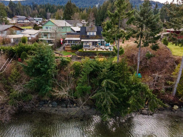 2 of 35 - 8065 Vye Rd, Crofton, BC