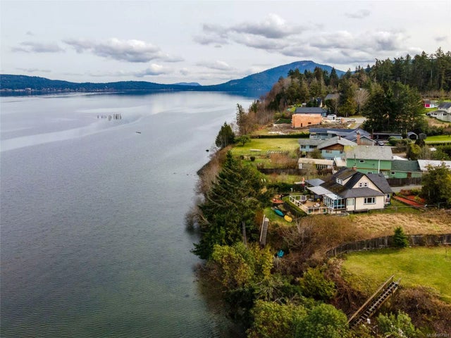 3 of 35 - 8065 Vye Rd, Crofton, BC