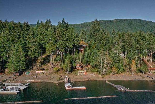 3 of 25 - 8150 Sa-seen-os Cres, Youbou, BC