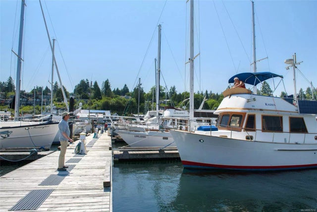 2 of 6 - 1715 Cowichan Bay Rd, Cowichan Bay, BC