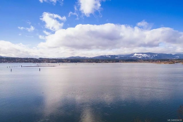 1 of 9 - 988 Khenipsen Rd, Cowichan Bay, BC